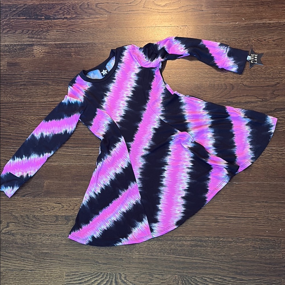 Black and Purple Fit and Flare Casual Dress with Long Sleeves